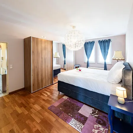 Premium Schwarzwald Апартаменты *